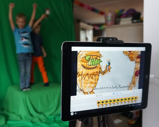 Greenscreen MonsterBonsterBulder