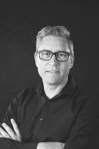 Schrijver Stephan van Erp geeft een lezing over zijn laatste roman: Peelpijn 14-02-2020 16:00