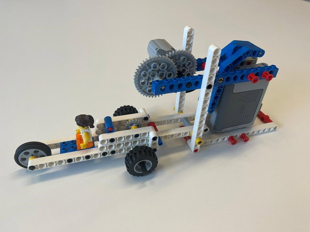 KOP Leskist: workshop machines - Lego Dragster EN/OF Lego Veegwagen