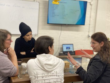 Taalcafé |  je bent welkom in de bibliotheek in Tegelen!