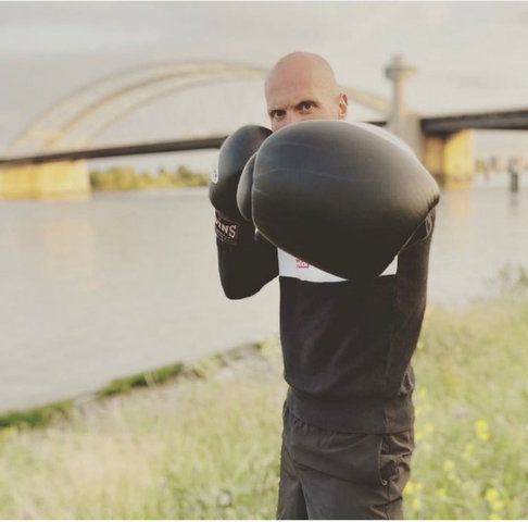 Kickboksen met meester Dennis
