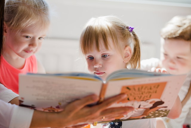 VoorleesTijd in het Bibliotheekpunt in Sterksel