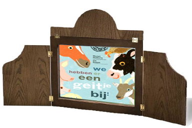 Elly leest voor met het Vertelkastje