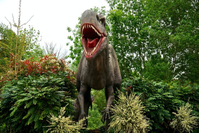 Dino's in het Gi-Ga-Groene landschap!