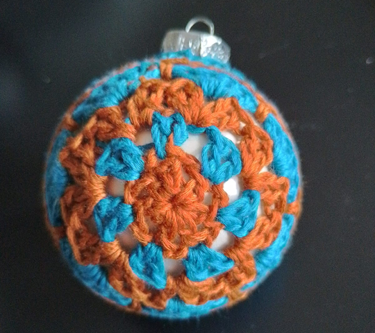 Kerstbal omhaken