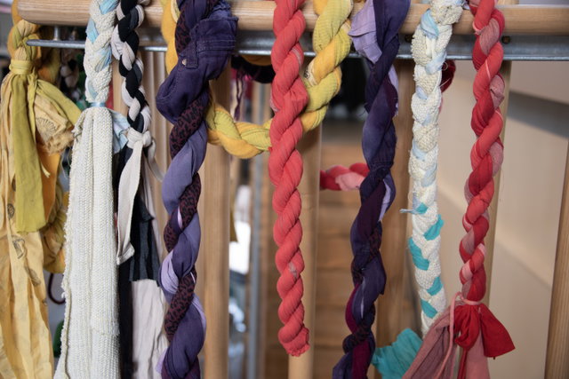 Workshop Kunstproject: Stroken knippen en naaien
