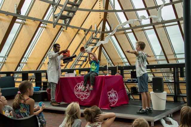 Mad Science Show: Licht en Geluid (4+)