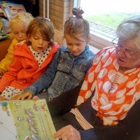 Voorlezen peuters en kleuters in de vakantie
