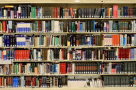 Monitor de Bibliotheek op school