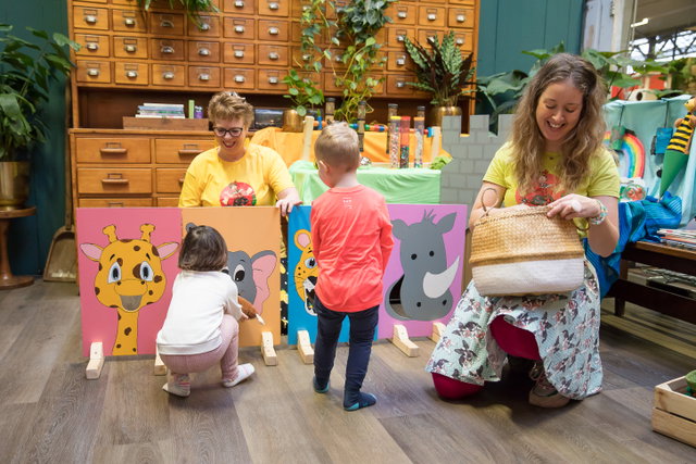 Voorleesvoorstelling met De Verteltante