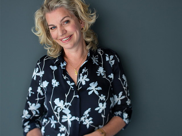 Heel Nederland Leest – met Annejet van der Zijl