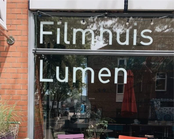 Boek & film, met korting naar de film in Lumen (korting met je DOK-pas)
