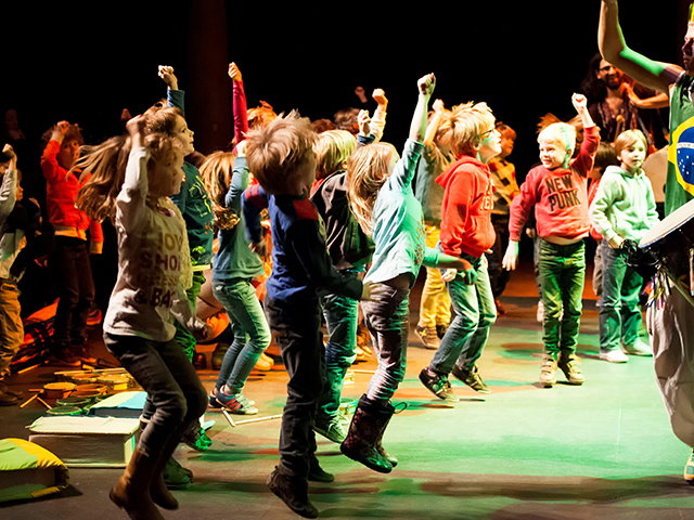 Voorlezen met muziek tijdens de Kindermuziekweek
