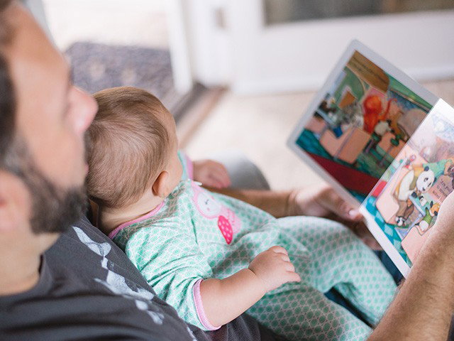 Voorlezen voor baby's
