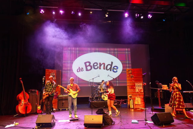 Optreden De Bende van Weleer