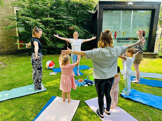 Voorlezen en kinderyoga