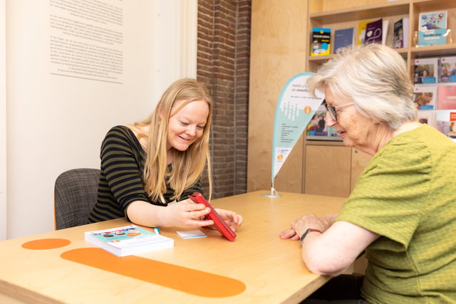Informatiepunt Digitale Overheid (IDO) en digitaal spreekuur bij DOCK Oost