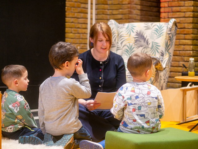 Voorlezen in het Servisch (3-8 jaar)