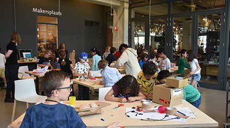 Feestelijke opening vernieuwde MakersPlaats