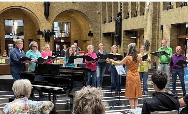 Optreden: Sophie's Voice