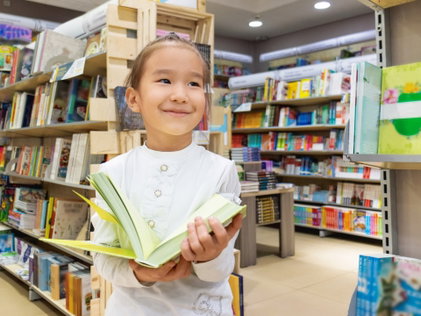 Groep 3 op bezoek in de bibliotheek