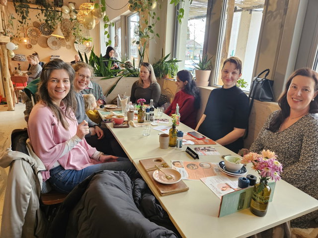 Expecting Together - Pregnancy Meetups