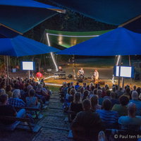 Zing mee met de mooiste hits tijdens het Kampvuurcafé