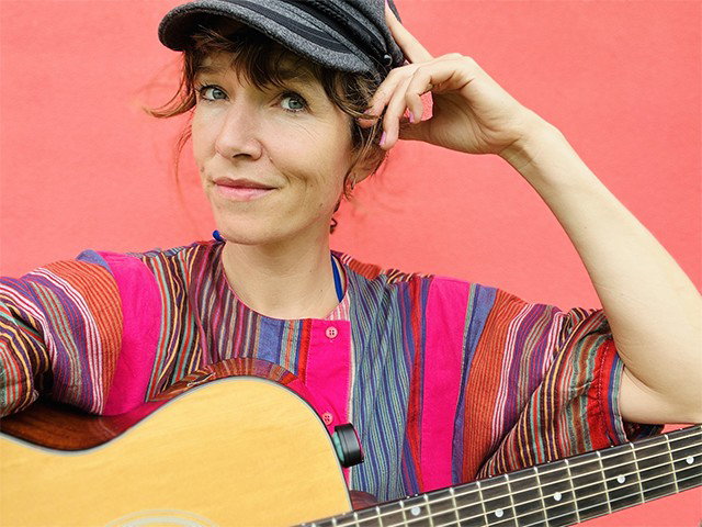Een avond met singer-songwriter Marike Jager | Universiteit van Beuningen
