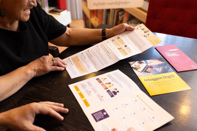 Informatiepunt Digitale Overheid (IDO) en digitaal spreekuur bij Wijkinloop Zuid