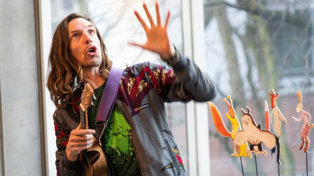 Voorstelling Vos en Haas vieren feest