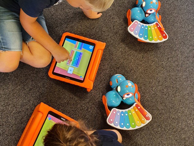 Leren programmeren met robot Dash