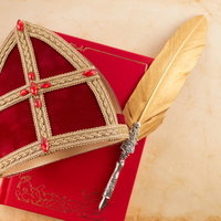 Sinterklaas leest voor