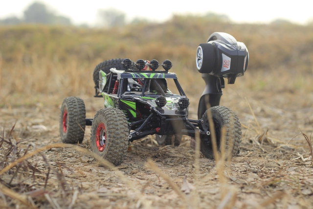 CoderDojo: Zelfrijdende auto’s met Micro:bits (8+)