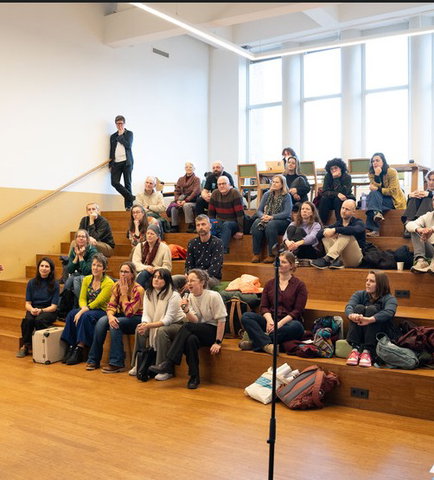 Lezing: Waarom generaties niet bestaan