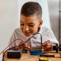 Maakplaats: Workshop experimenteren met stroom