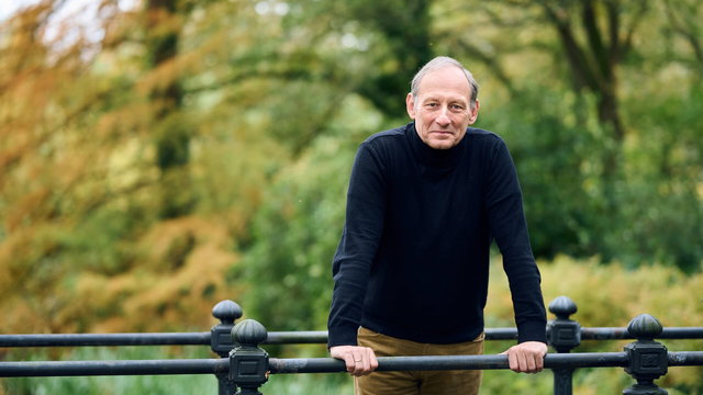 Mart de Kruif: Op het kruispunt van oorlog en vrede
