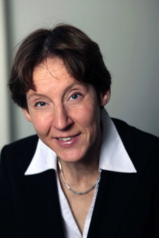 Biebcollege: Poetins oorlog en de Europese democratie door Helga Salemon