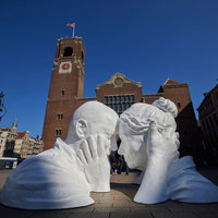 Onthulling kunstwerk 'Blijf nabij'