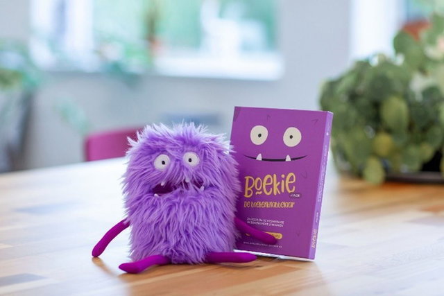 Handpop Boekie de Boekenknabbelaar