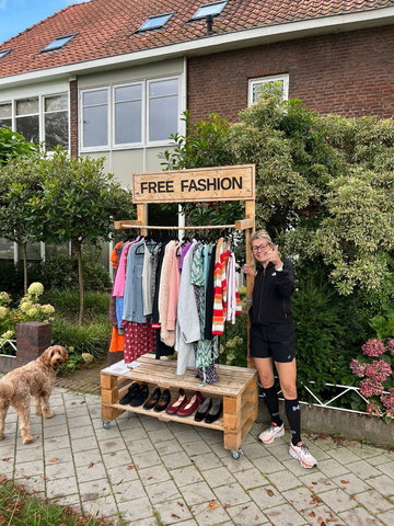 Free Fashion Kledingkar