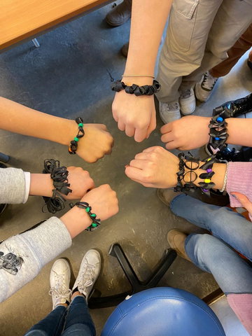 Creatieve kinderworkshop met een fietsband