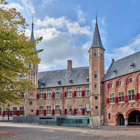 Taallessen in het Museum