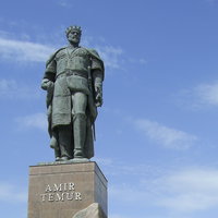 Themacafé: De grote dictator tour: een reis door Centraal Azië
