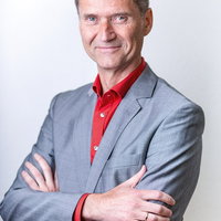 Biebcollege: Hoe dictators ontstaan en wat dit betekent voor onze democratie door Frank Schaper