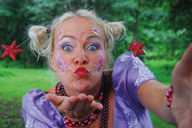 SPOT AAN! met Lila Violet