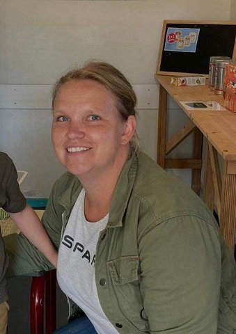 Voorleeshalfuurtje met supermarktondernemer Anne Marije.