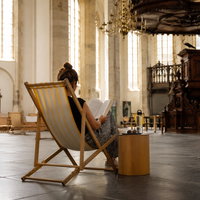 Leeslounge – StilLeesAvonden in de Grote Kerk