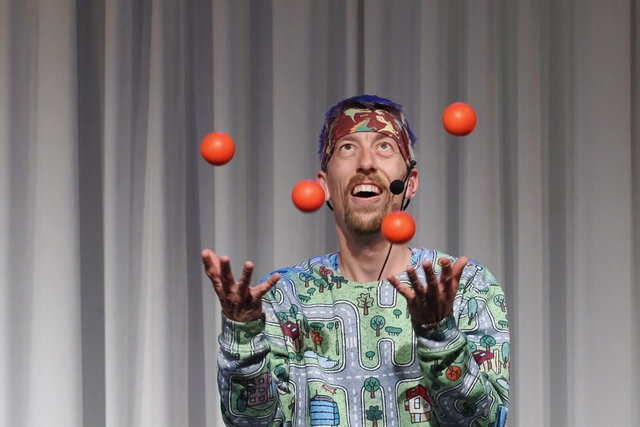 Spot aan: Circus Talentenshow