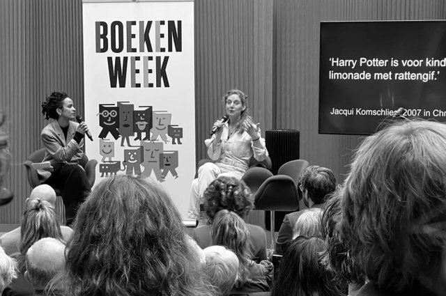Verboden boeken: van Anne Frank tot Waar is Wally?