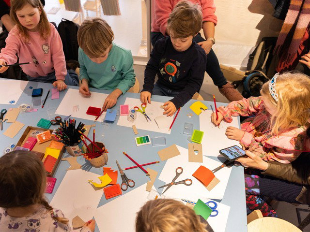 Workshop: pop-up kaarten maken (8+)